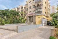 Eden Appartement avec Piscine et Salle de Sport à 7 min de Sidi Bouzid - ห้องครัว