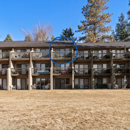 FLATHEAD LAKE WATERFRONT STUDIO RETREAT!!! WITH BOAT OPTION Отели в г. Бигфорк