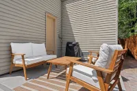 Vintage Boho Retreat in Reno's Midtown Arts District - 부티크