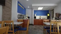尼亞加拉瀑布附近戴斯酒店