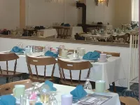 Howard Johnson by Wyndham Tillsonburg - breakfast