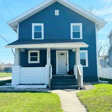 Cozy 4BD - Backyard Retreat - 3mins to Notre Dame