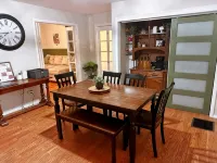 Charming 2-bedroom house in Kokomo w/ WiFi, AC, Hot tub