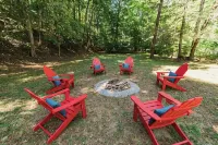 Creek side Log Cabin with hot tub in White Sulphur Springs WV - 3-Sterne