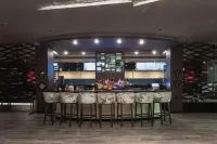 Sterling Inn & Spa - bar