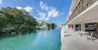 Creekside Inn Islamorada - Pools