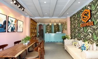 Sleepbox Hostel Phu Quoc