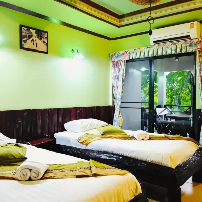Saiyok River House Hotels near Wangpo Elephant Camp