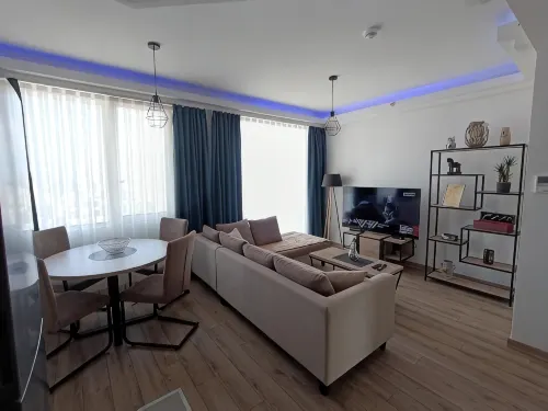 18th & 16h Floor Secure Luxury Condos with Pool & Fitness Included in Price - Parking