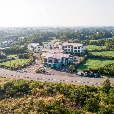 Ocean Square Resort Отели рядом с достопримечательностью «Хон-Инджи»