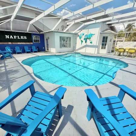 The Hampton • Private Pool • 5 Min to 5th Ave • 10 Min to Beach • Sleeps 16