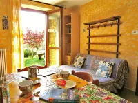 Apartment in an old barn, private garden overlooking the village Hotels in Plesio