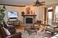 Best/closest location to the slopes and newly redecorated. - Pools