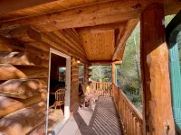 Secluded Creekside Cabin - Chalets