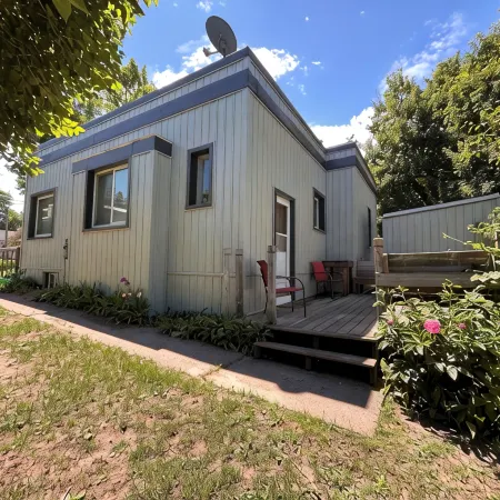 Discover Lil' Casa Marquette!