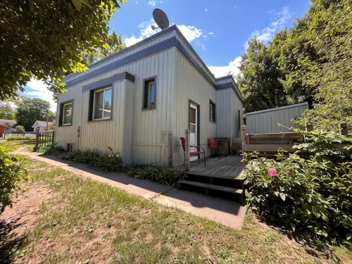 Discover Lil' Casa Marquette!
