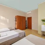 Travelers House Guest House - Wifi