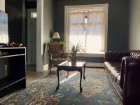 Moravian 5 bedroom townhouse - Kitchens