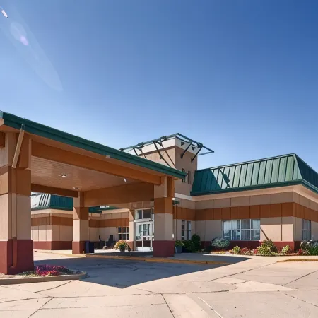 Rock Island Inn & Suites Marshalltown