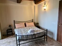Apartment in farmhouse with swimming pool