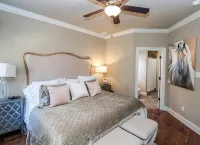 Luxurious condo minutes from Ole Miss & the Square