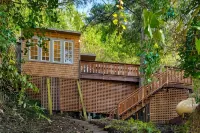 Cozy Riverview Cottage Retreat - walk to hiking trails & downtown Duncans Mills