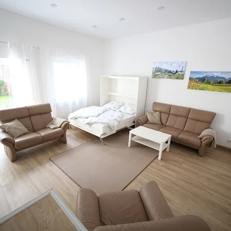 House in Memmingen Altstadt in the Allgäu, terrace, garden, train station, airport