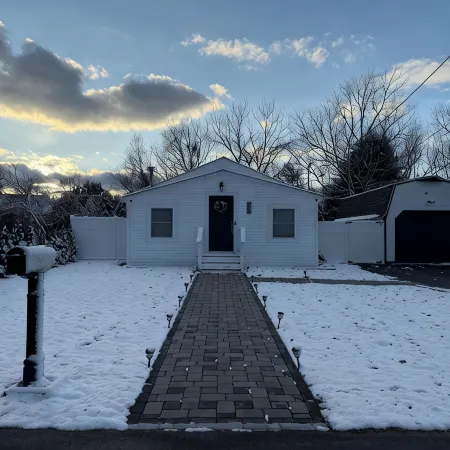 Beach house - 2 min from Conimicut Beach