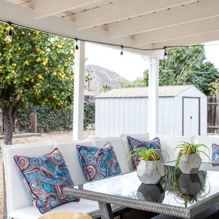 Modern Newbury Park Home| Netflix| Quiet| Safe| Meticulously Clean
