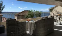 Lagoon and sea views from the heart of the village of Bages between Narbonne and Collioure - con vistas al mar