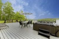 Eagle Bluff Cabin at Greers Ferry Lake - 4-Star