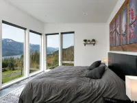 Epic Columbia River views * New Modern Home in the heart of the gorge. Hotels in Carson River Valley