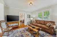 Cornerstone Cottage-Near Downtown-Pet Friendly - 4つ星