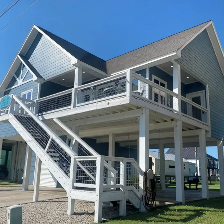 King Fisher Beach House - Relaxing home with fantastic views of Matagorda Bay
