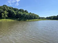Create Memories at our Modern Waterfront 1 BR Apartment: Hike, Sip Wine, Relax! - 4-Star