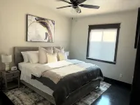 Stylish, Gateway to the Black Hills , 2-Bedroom Condo -20Minutes to Mt. Rushmore - Boutique