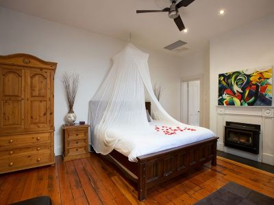 Open Fire and Spa Bath Indulgent and Luxury Villa