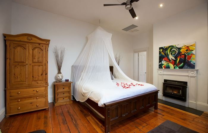 Open Fire and Spa Bath Indulgent and Luxury Villa
