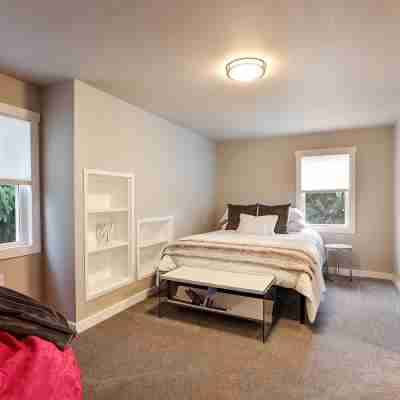 Christmas City Cottage Rooms