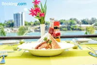 シティブルー クリークサイド  ホテル & スイート モンバサ - 朝食