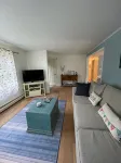 Charming Home with Deck Overlooking Land Trust - Dog Friendly! - فطور