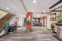Econo Lodge Milwaukee Airport - 2-Star