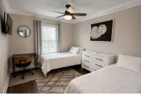 Close to Mcrd Parris Island & Downtown • Veteran Owned - 3성급