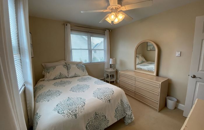 Single-family home in Avalon—walk to beach and town