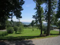 Lake & mountain views! Covered Boat Port w/Power, Pets Welcome - Chalets