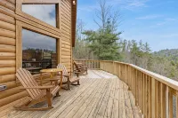 Amazing Grace Cabin at Red River Gorge / Sleeps 12 / Hot Tub / Pool Table - 4-stjärniga