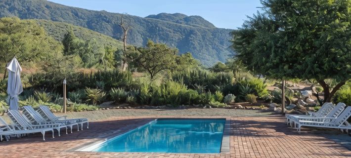 Berluda Farmhouse and Cottages Hotels in Oudtshoorn
