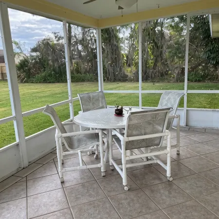 2 bedroom 2 bath single family home in Lake Placid FL. Located in Placid lakes