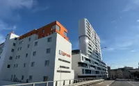 Hotton Hotel - Parvekkeita