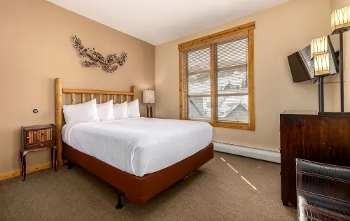 Spectacular Views from 1-bedroom Condo in Copper Mountain Center Village - Gym